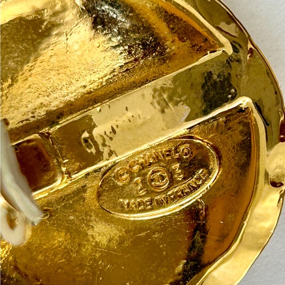 Chanel Gold Button Earrings - Picture 4 of 7